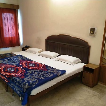 Hotel Vinayakam Удайпур Экстерьер фото